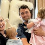 Recurso Josh Duhamel Jessie James Decker e mais lamenta Charlie Kirk Death