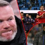 O Manchester United e a lenda da Inglaterra Wayne Rooney durante a partida da Liga dos Campeões entre Liverpool e Paris Saint-Germain em Anfield em 2025 em Liverpool, Inglaterra.