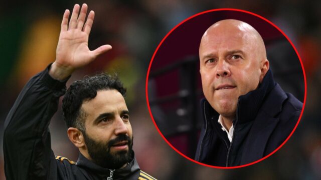 Ruben Amorim reconhece os fãs após a vitória do time na partida da Premier League entre o Manchester United e o Sunderland em Old Trafford em 2025 em Manchester, Inglaterra.