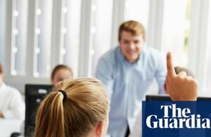 6 em cada 10 escolas secundárias do Reino Unido atingidas por ataque cibernético ou violação no ano anterior 6 em cada 10 escolas secundárias do Reino Unido atingidas por ataque cibernético ou violação no ano anterior