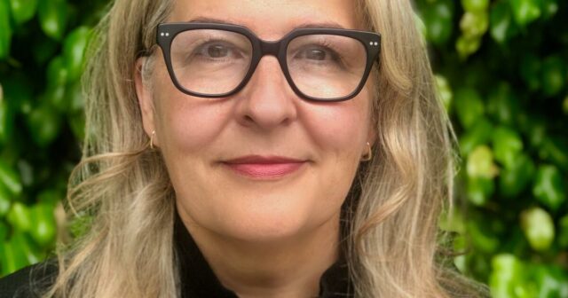 A Guilda dos Escritores ajudou trazer Kimmel de volta. Abaixo está o que é seu novo chefe de Estratégias de Estado seguindo 

