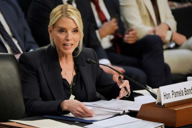A audiência caótica de Pam Bondi: Cartas ao Editor - 9 de outubro de 2025

