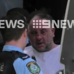 Artemios Mintzas, 60 anos, supostamente saltou uma tira de compras de Sydney com balas no domingo à noite.