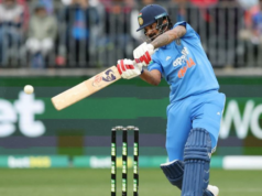 A batida de 38 corridas de KL Rahul ajuda o Grupo Índia a chegar a 136 corridas em traje com proteção contra chuva A batida de 38 corridas de KL Rahul ajuda o Grupo Índia a chegar a 136 corridas em traje com proteção contra chuva