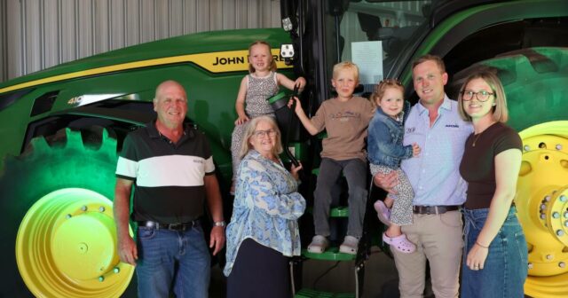 A enorme e nova oficina AFGRI Equipment Lake Grace atraiu uma grande multidão

