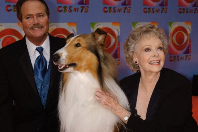 A estrela June Lockhart falece aos 100 anos A estrela June Lockhart falece aos 100 anos