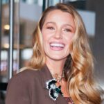 Blake Lively e Ryan Reynolds sorriem durante o passeio em meio a Justin Baldoni e Taylor Swift Drama