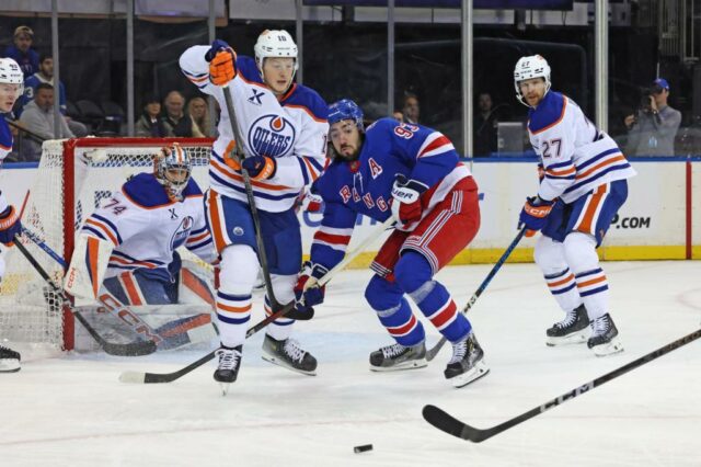 A futilidade ofensiva do Rangers atinge marca histórica na derrota para os Oilers

