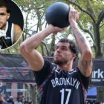 Michael Porter Jr. dispara um jumper durante uma prática recente do Nets em 28 de setembro de 2025.