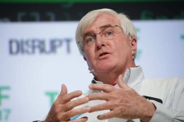 A história de VC Ron Conway interrompe a estrutura do Salesforce após comentários da Guarda Nacional de Benioff 

