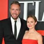Kristen Bell e Dax Shepard 'torcem' pelas cenas de sexo um do outro: 'Estamos casados, não estamos mortos'