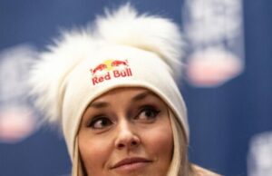 A medalhista de ouro olímpica Lindsey Vonn não se comprometerá com o convite da WH: ‘Quero manter meu passaporte’ A medalhista de ouro olímpica Lindsey Vonn não se comprometerá com o convite da WH: 'Quero manter meu passaporte'