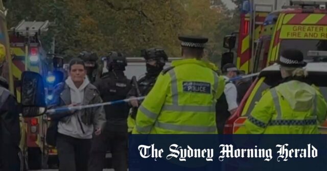 A polícia de Manchester revela que seus tiros acertaram por engano duas vítimas

