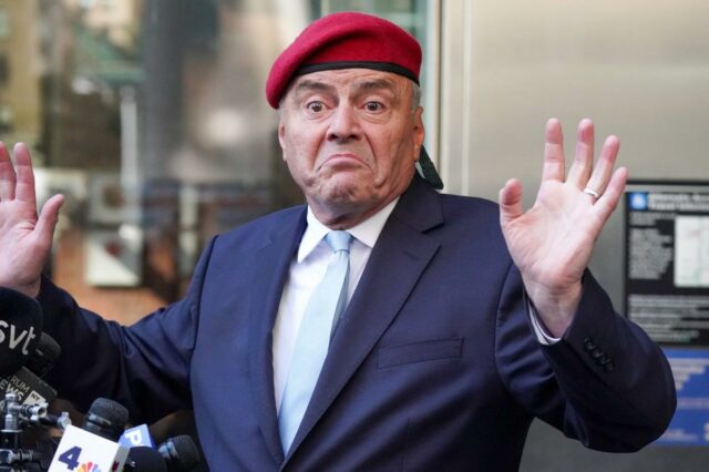 A recusa de Curtis Sliwa em desistir da corrida para A recusa de Curtis Sliwa em desistir da corrida para prefeito de Nova York: Cartas ao Editor - 25 de outubro de 2025