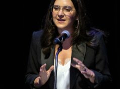 Abaixo vem Bari Weiss. O que isso implica nas informações da CBS? Abaixo vem Bari Weiss. O que isso implica nas informações da CBS?