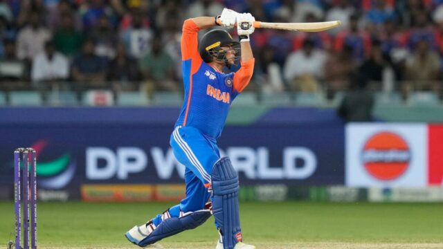 Abhishek Sharma e Smriti Mandhana ganham honras de Jogador do Mês da ICC 

