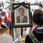 Acusado assassino de ex-primeiro-ministro japonês se declara culpado durante visita de Trump