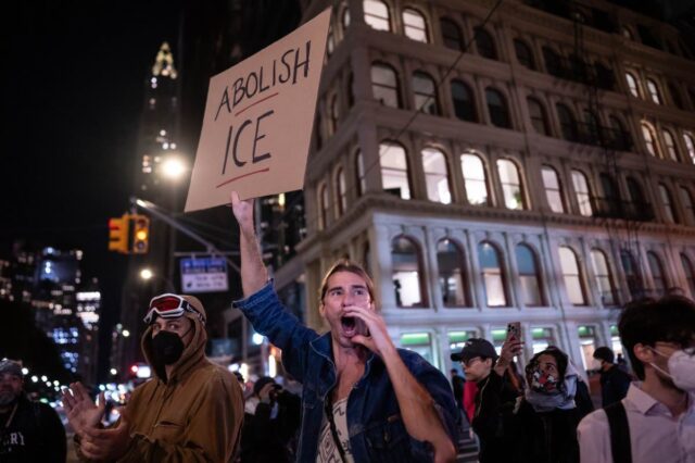 Andrew Cuomo critica ataque do ICE na cidade de Nova York como 'uso indevido de poder federal' 

