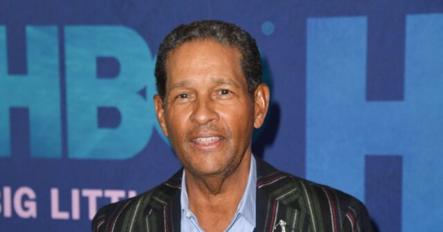 Anterior 'Hoje' Cohost Bryant Gumbel identificado em conformidade com uma GettyImages-455506078 Greg Gumbel Bryant Gumbel descoberto após hospitalização