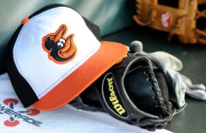 Anterior Phillies, Orioles Bottle morre Luva de chapéu Baltimore Orioles