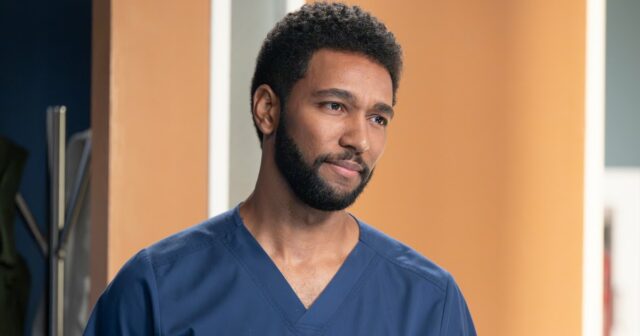 Greys-Anatomy-Anthony-Hill-and-Caterina-Scorsone-inline-178593_0422