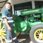 Após 50 anos em máquinas, o mecânico Peter Marangon se despede