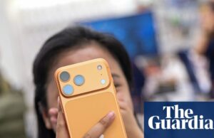 Apple atinge preço de mercado de US$ 4 trilhões enquanto novos designs de iPhone da Apple renovam vendas Apple atinge preço de mercado de US$ 4 trilhões enquanto novos designs de iPhone da Apple renovam vendas