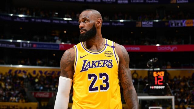 Artigo intrigante de LeBron James leva a Lakers Ticket Spike 

