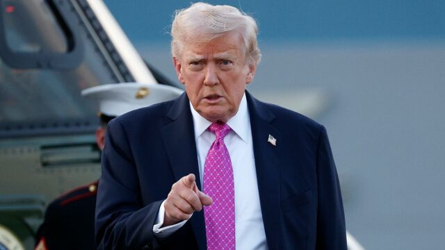 As visualizações políticas de Trump tochas são livres de viegues 'Informações da Fox para Peter Doocy Reunião com o democrata:' Repare-o atualmente! ' 


