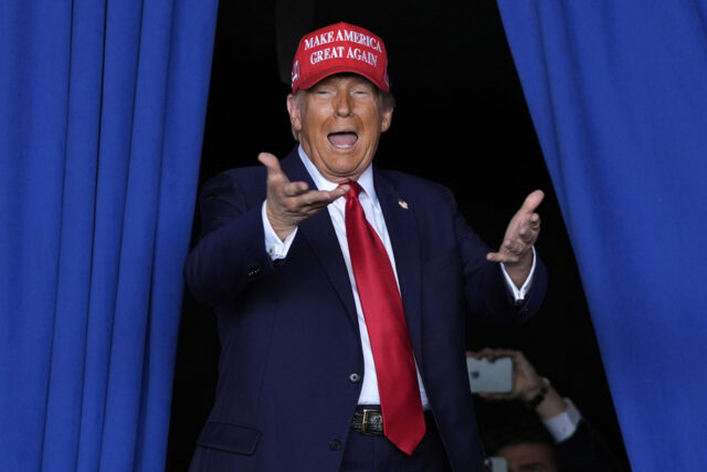 Assista ao anúncio que enlouquece Trump

