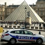 Autoridades francesas prendem vários suspeitos de roubo de joias da coroa do Louvre