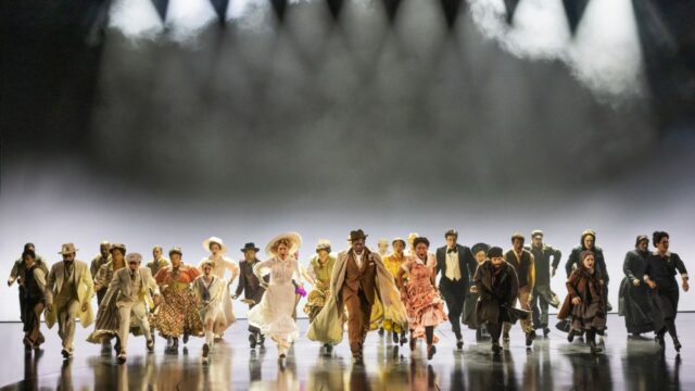 Avaliação de 'Jazz': o ressurgimento da Broadway é uma visão oportuna e maravilhosa dos tempos de transformação na América 

