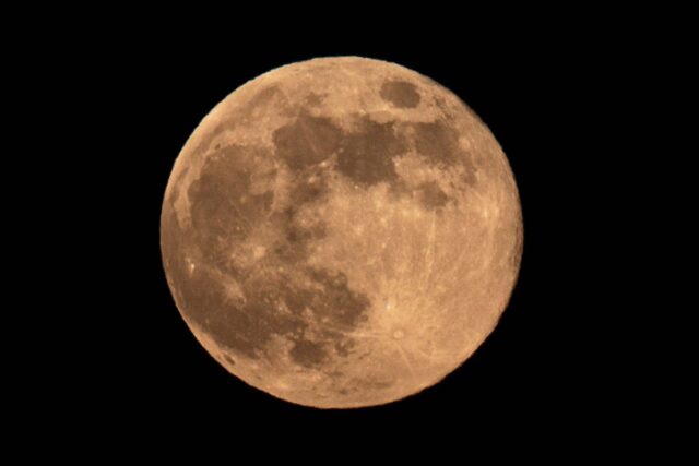Beaver Moon 2025: exatamente como ver a Superlua de novembro November Supermoon Beaver Moon in Phoenix Arizona.