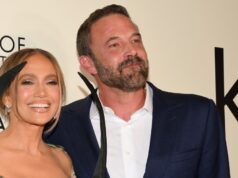 Ben Affleck sustenta Jennifer Lopez no melhor Jennifer Lopez e Ben Affleck no