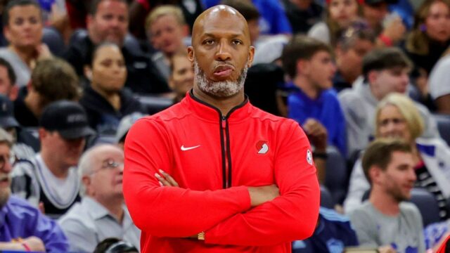 Billups e Rozier presos em exames de apostas 

