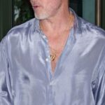 Brad Pitt, 61 anos, está avançando no processo legal em andamento com a ex-esposa Angelina Jolie, 50 anos, por causa de sua vinícola francesa Château Miraval. O ator vencedor do Oscar foi fotografado em Nova York em junho