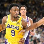 Bronny Cool no lançamento, no entanto, Redick aplaude o desenvolvimento