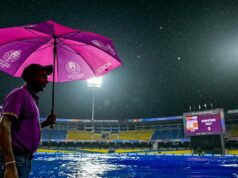 Caneca feminina ODI Globe 2025: Céus vantajosos, videogames infelizes – Quando uma chuva torrencial tomou conta do programa em Colombo lightbox-info