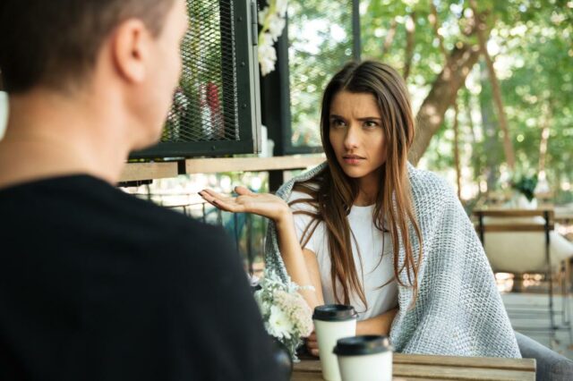 Caro Abby: Meu marido não para de tirar sarro de mim em público

