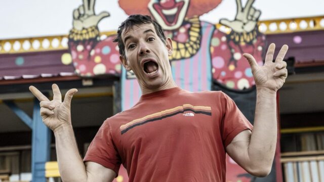 Celebridade 'Solo gratuita' Alex Honnold para sediar o Programa de Experiência de Viagem Incorporado em Nevada (exclusivo) 

