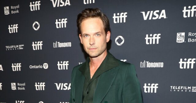 Celebridades que têm fotos comuns de nudez de seus companheiros: Celebridades que têm fotos comuns de nudez de seus companheiros: Patrick J. Adams, muito mais