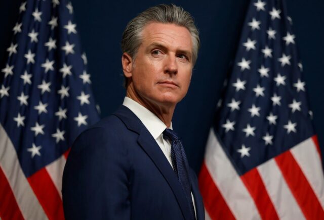 Chances de AOC e Gavin Newsom de derrotar JD Vance Chances de AOC e Gavin Newsom de derrotar JD Vance em 2028 - pesquisas
