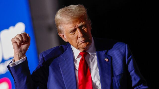 Chefe de estado Trump faz sua dança de marca registrada Donald Trump dançando