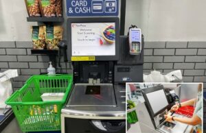 Cidade da Califórnia restringe severamente o auto-checkout na tentativa de impedir ladrões de lojas Uma estação de pagamento self-checkout em um supermercado NTUC FairPrice em Cingapura, onde as sacolas plásticas custam no mínimo 5 centavos.
