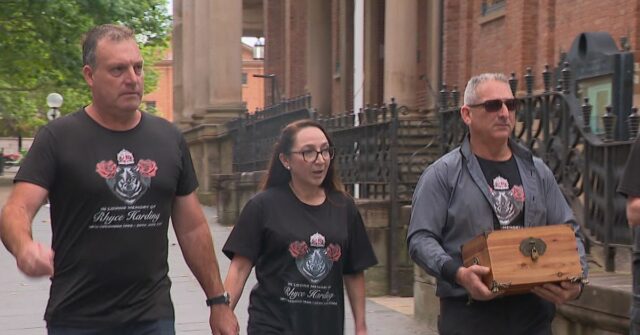 O homem morto em um suposto ataque de violência no trânsito no oeste de Sydney foi identificado como Rhyce Harding, de 27 anos. 