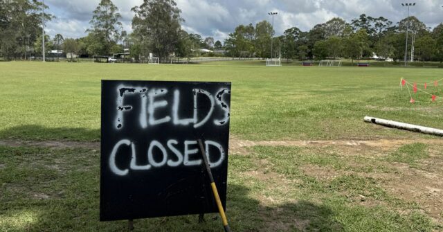 Clube esportivo fecha campos após mulher ser morta por raio Clube esportivo fecha campos após mulher ser morta por raio