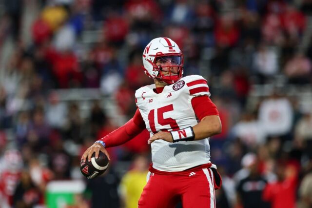 Como assistir Nebraska x Minnesota: transmissão ao vivo de futebol universitário da NCAA, rede de televisão 

