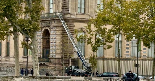 Assalto ao museu do Louvre