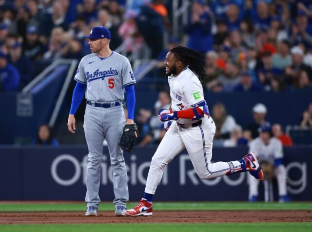 Como ver o videogame 1 da coleção Dodgers vs Blue Como ver o videogame 1 da coleção Dodgers vs Blue Jays Globe: transmissão ao vivo da pós-temporada da MLB, rede de televisão