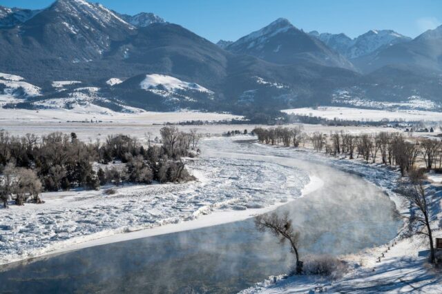 Cuidado climático no inverno, pois 15 polegadas de neve cairão neste fim de semana 

